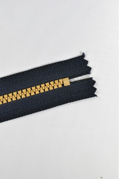 ZIP002 3號拉鏈 仿金銅開尾拉鏈   樹脂膠牙拉鏈      不設單獨拉鍊訂購 後面照